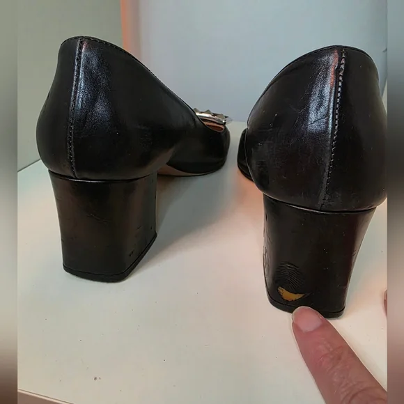 Prada Black Leather Stud Buckle Block Heel Pumps Size 39 Made in Italy - Picture 3 of 9